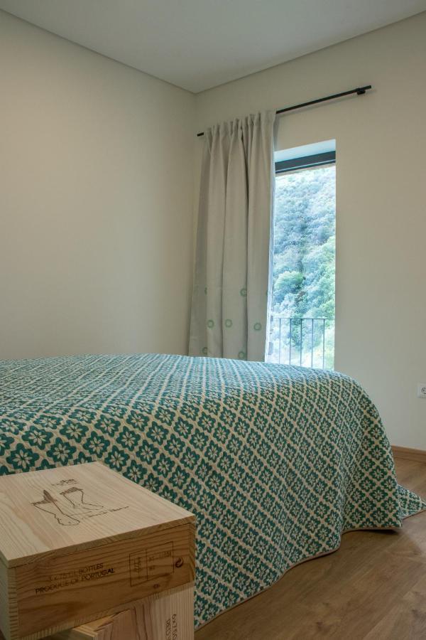 Dois Lagares House Bed & Breakfast Pinhao Exterior photo
